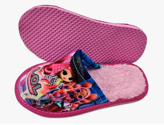 PANTUFLA CON CORDERITO PERSONAJES NENA