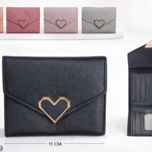 BILLETERA CON BROCHE FORMA CORAZON