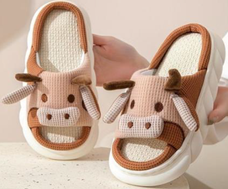 Alternative view of PANTUFLA INFANTIL IMPORTADA VAQUITA
